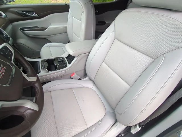 Used 2022 Gray GMC SLT image 27