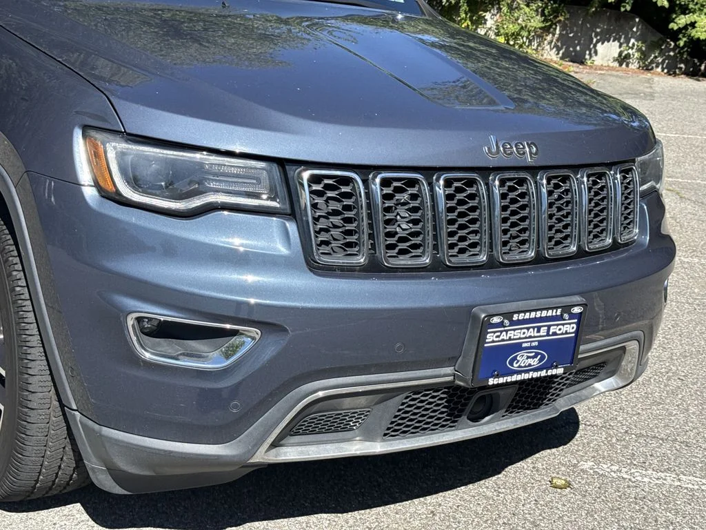 Used 2019 Blue Jeep Limited image 8