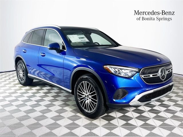2026 Mercedes-Benz GLC GLC 300's photo