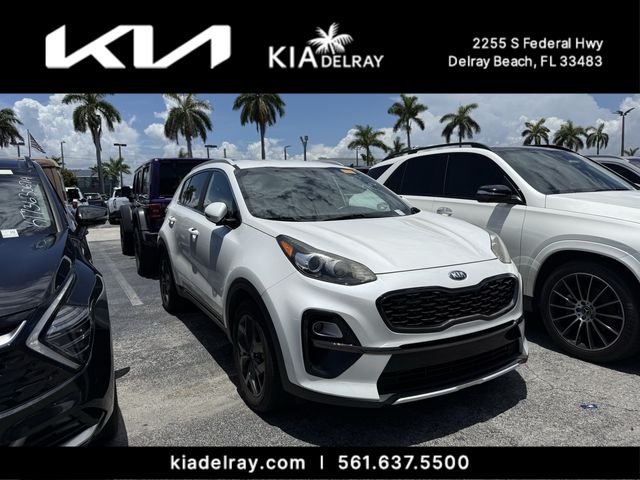 Used 2020 White Kia S image 1