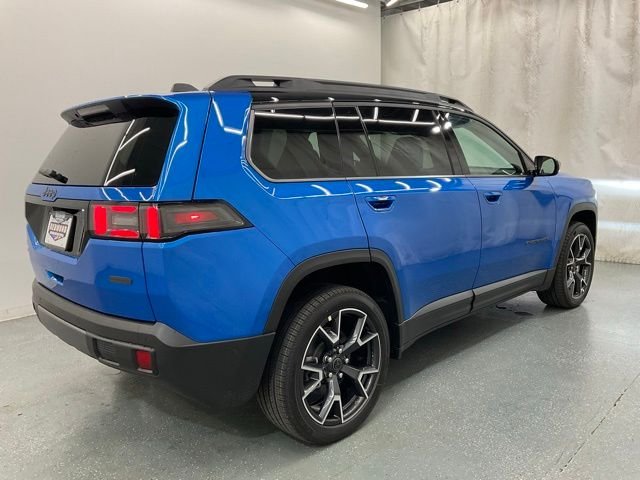 New 2026 Hydro Blue Pearl-Coat Exterior Paint Jeep Overland image 7