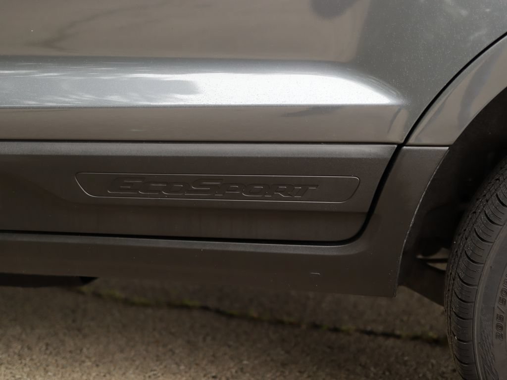 Used 2020 Gray Ford SES image 32