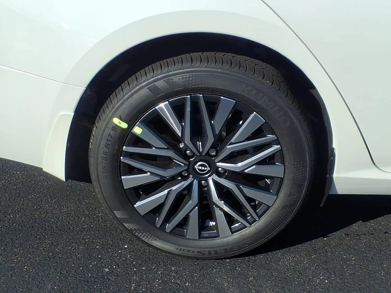 New 2026 Pearl White Tricoat Nissan SV image 5
