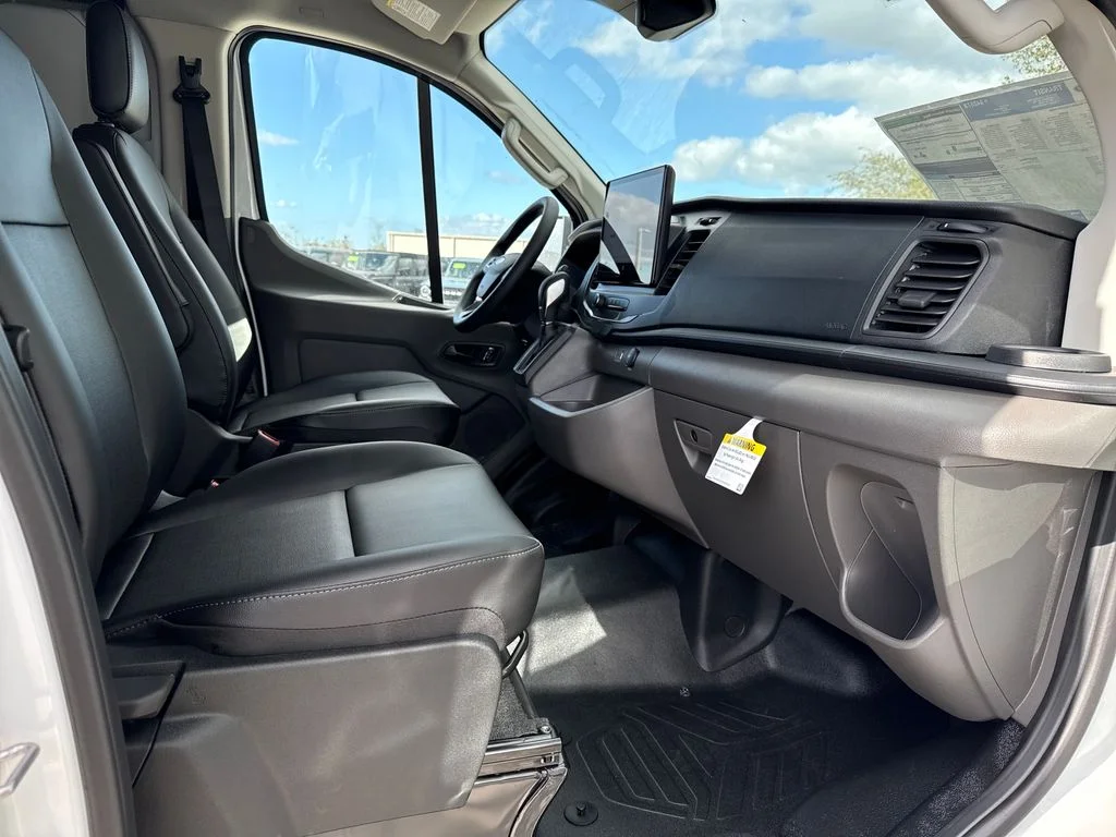 New 2026 White Ford Base image 21