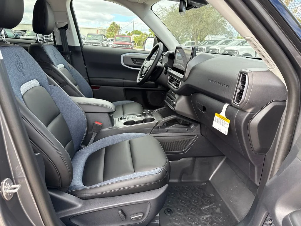 New 2025 Gray Ford Outer Banks image 22