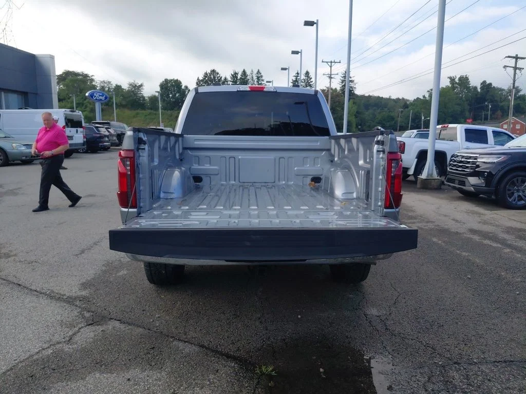 Used 2025 Silver Ford XLT image 26
