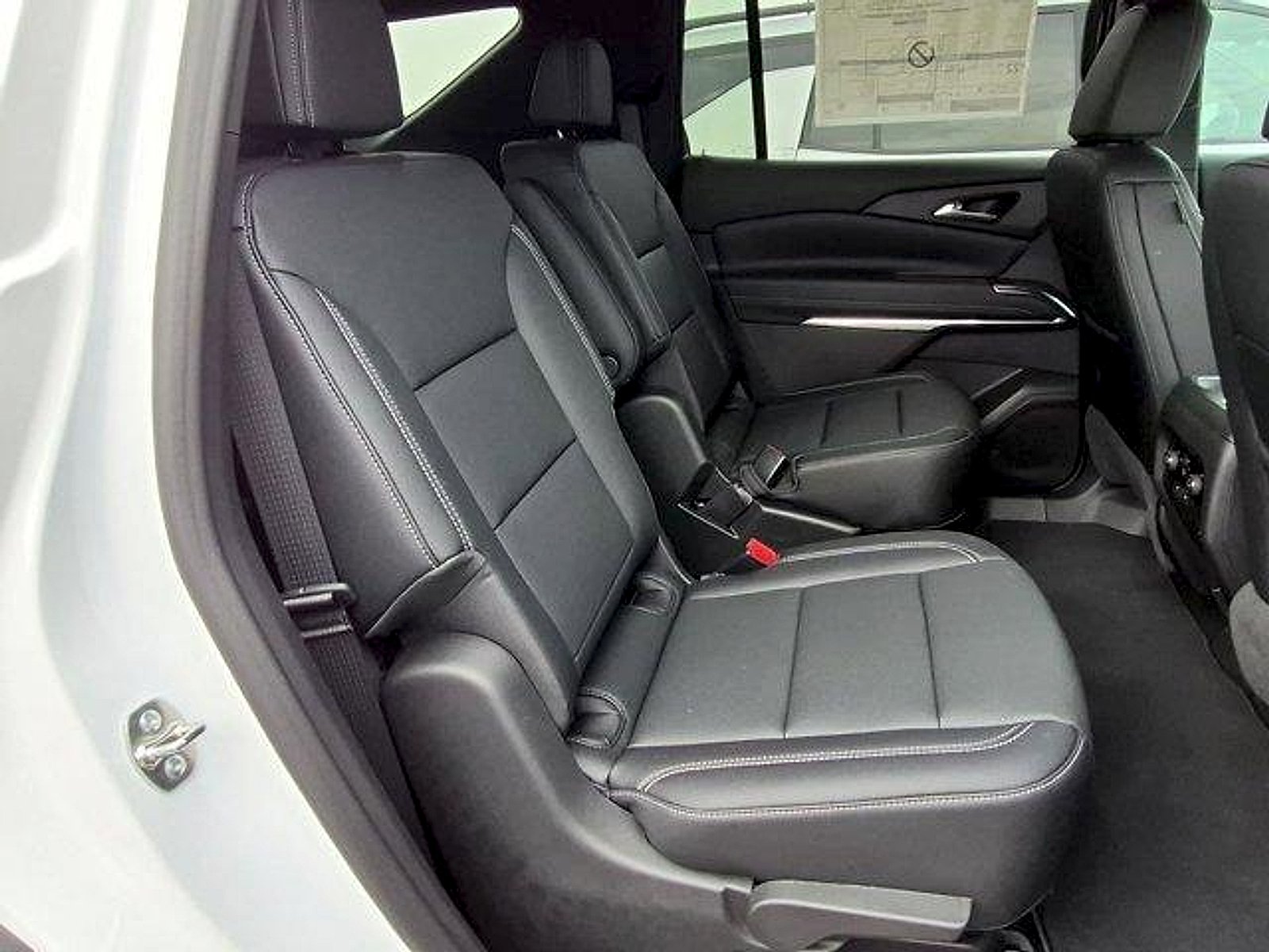 2026 Chevrolet Traverse LT - Photo 26