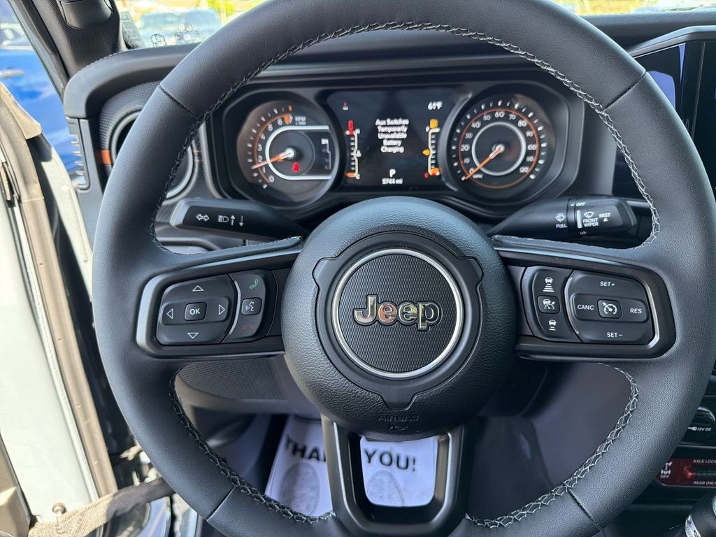 Used 2025 Gray Jeep Mojave image 20