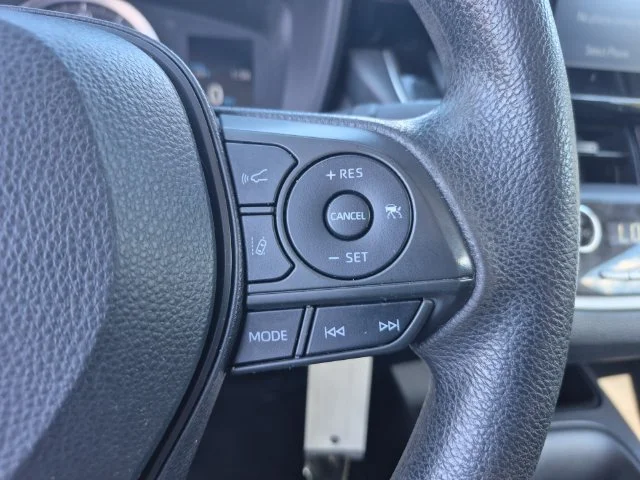 Used 2022  Toyota LE image 18