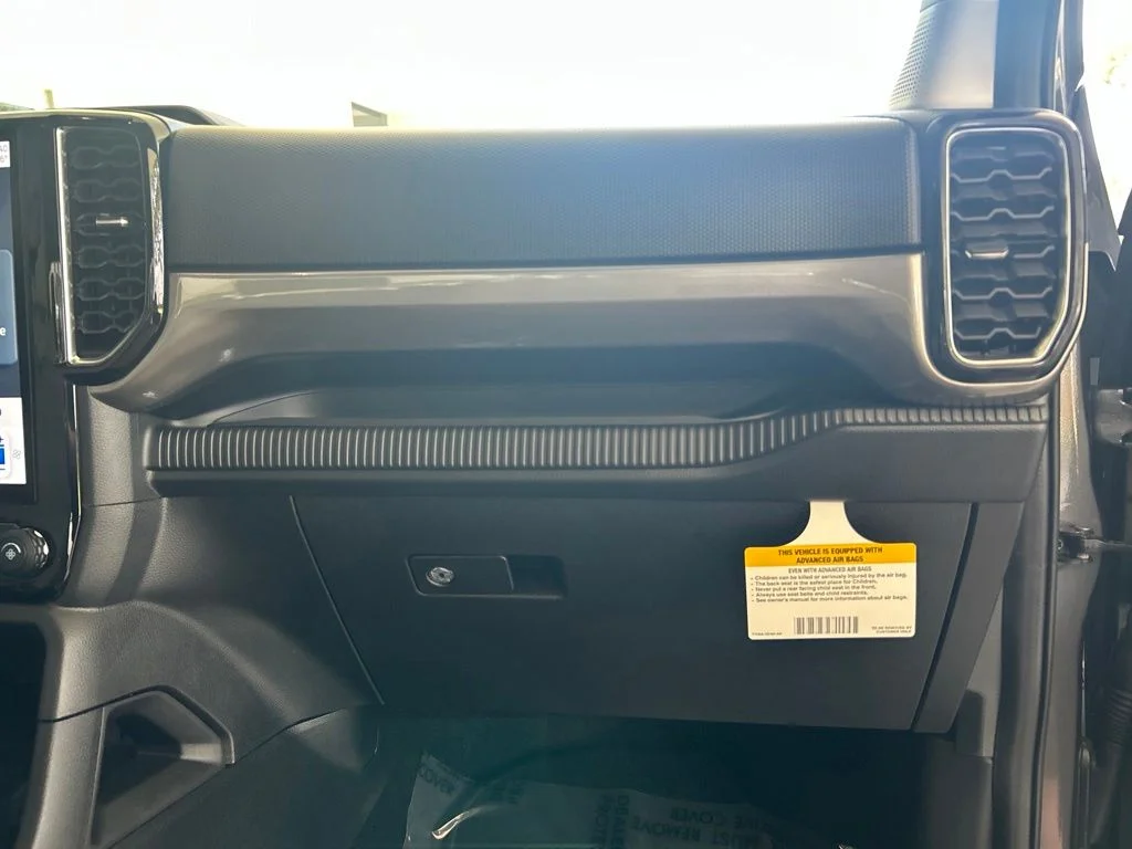 Used 2025 Gray Ford XLT image 23