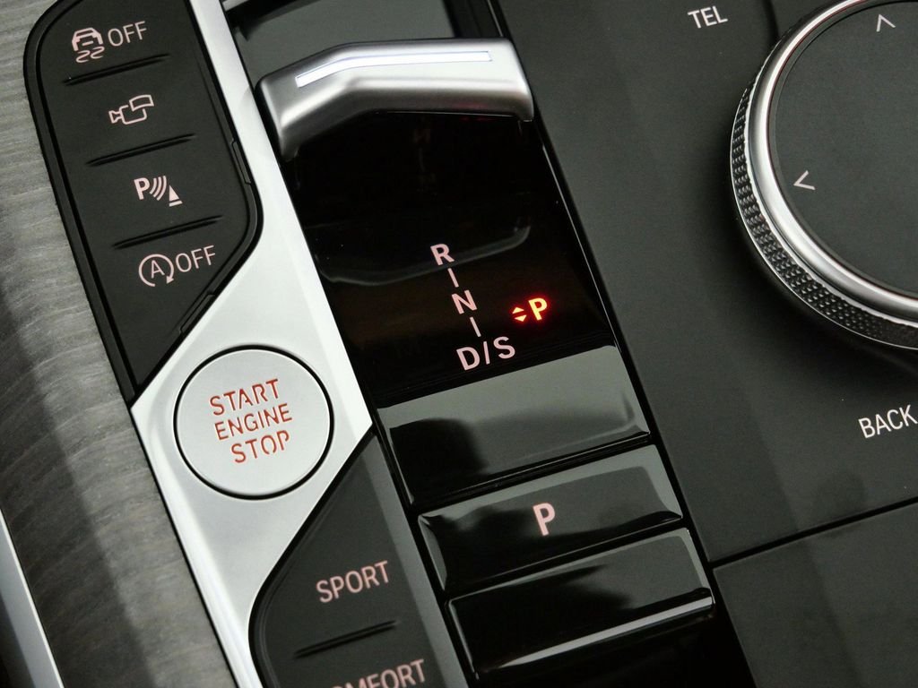 Used 2026 Skyscraper Grey Metallic BMW 330i xDrive image 47