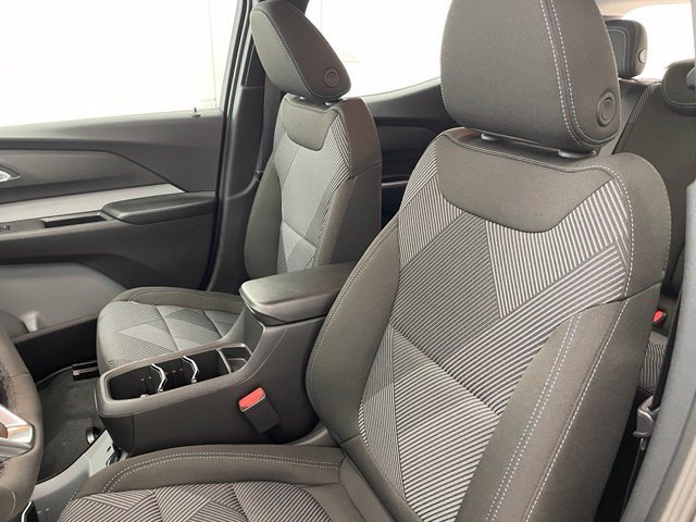 New 2027 Mosaic Black Metallic Chevrolet LT image 9