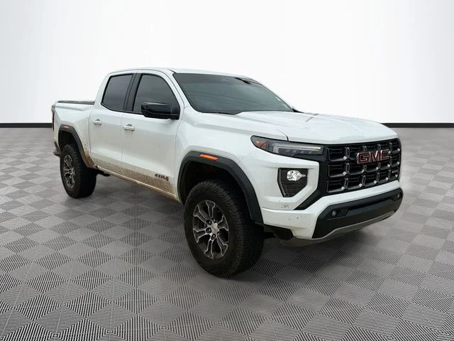 Used 2024 White GMC AT4 image 1