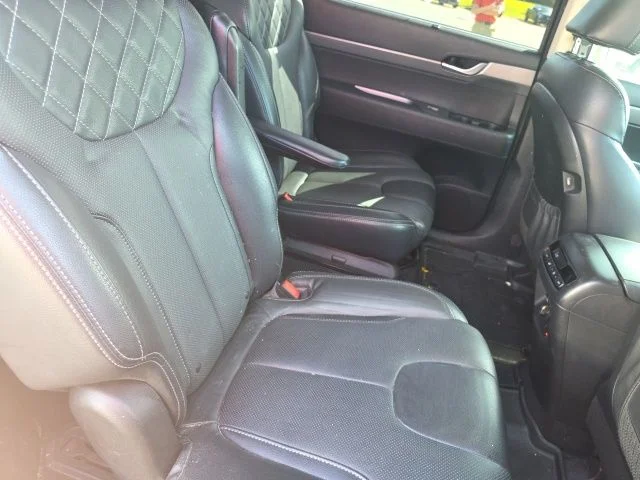 Used 2021 Black Hyundai SEL image 14