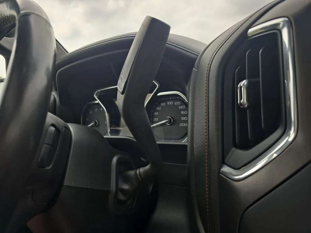 Certified Used 2022  GMC AT4 image 16