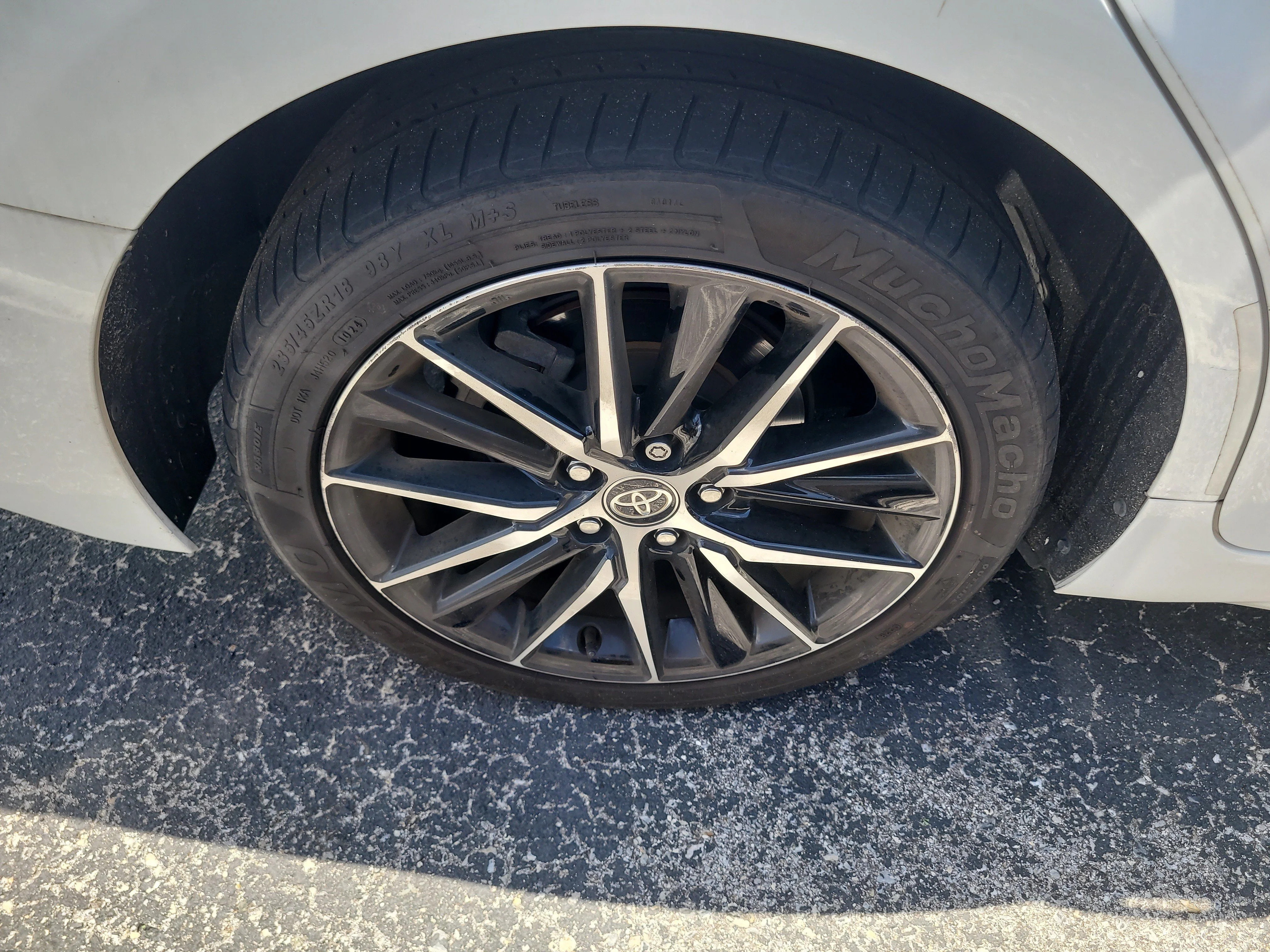Used 2021 Super White Toyota SE Nightshade image 7