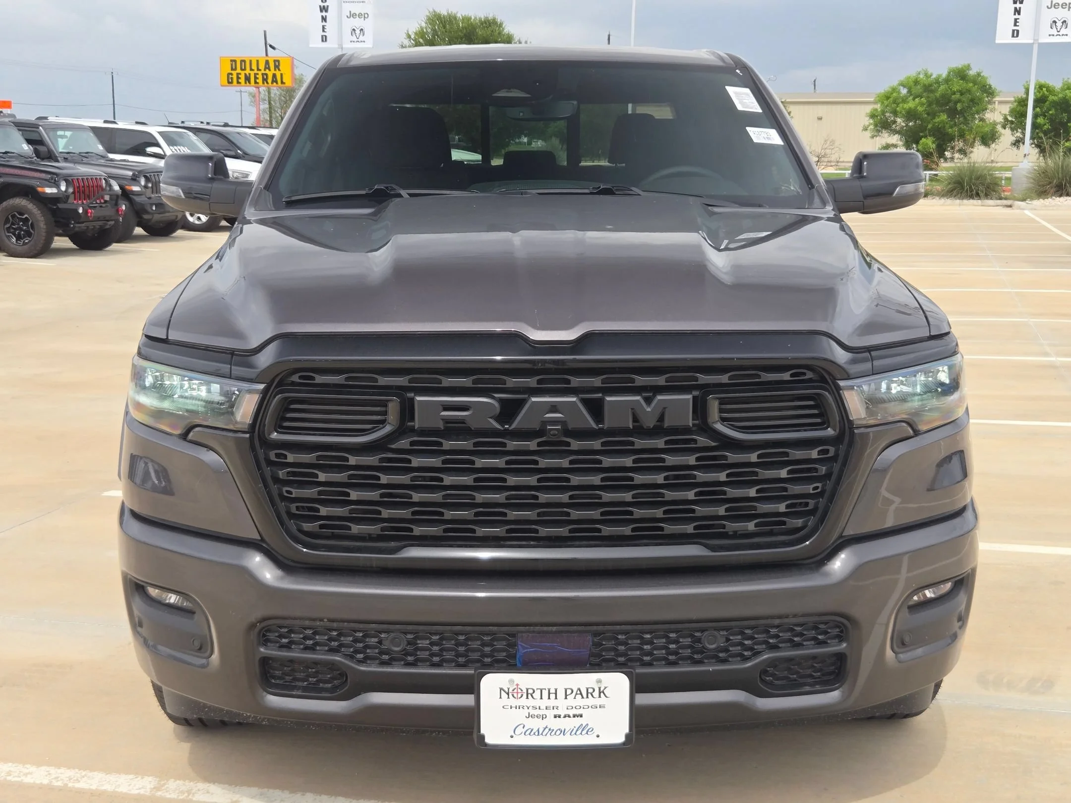 New 2026 Granite Crystal Metallic Clearcoat RAM Big Horn/Lone Star image 8