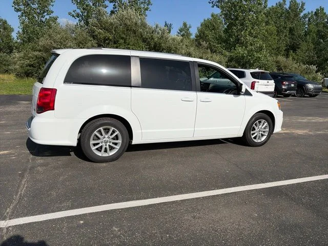 Used 2020 White Dodge SXT image 7