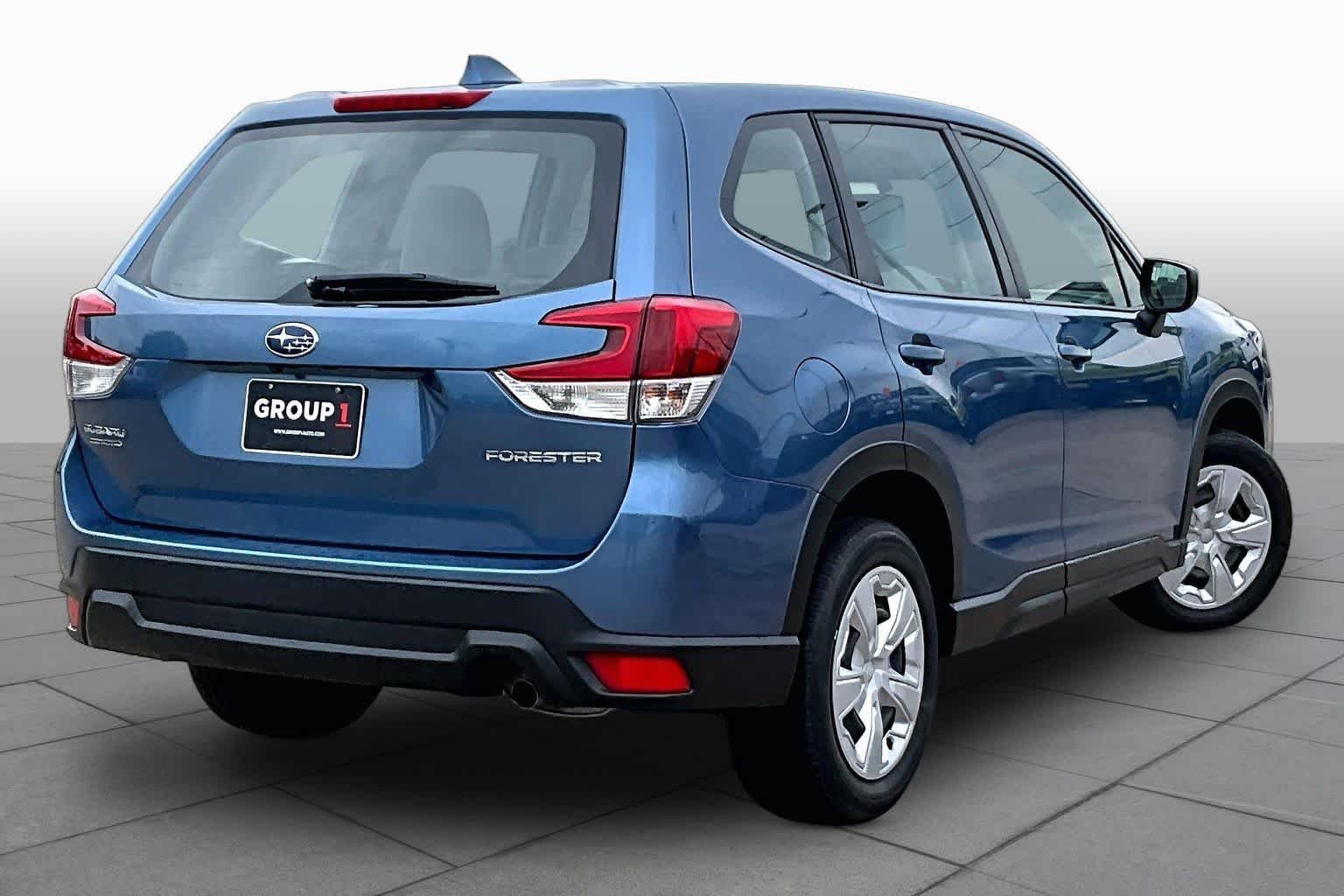 Used 2023 Horizon Blue Pearl Subaru  image 13