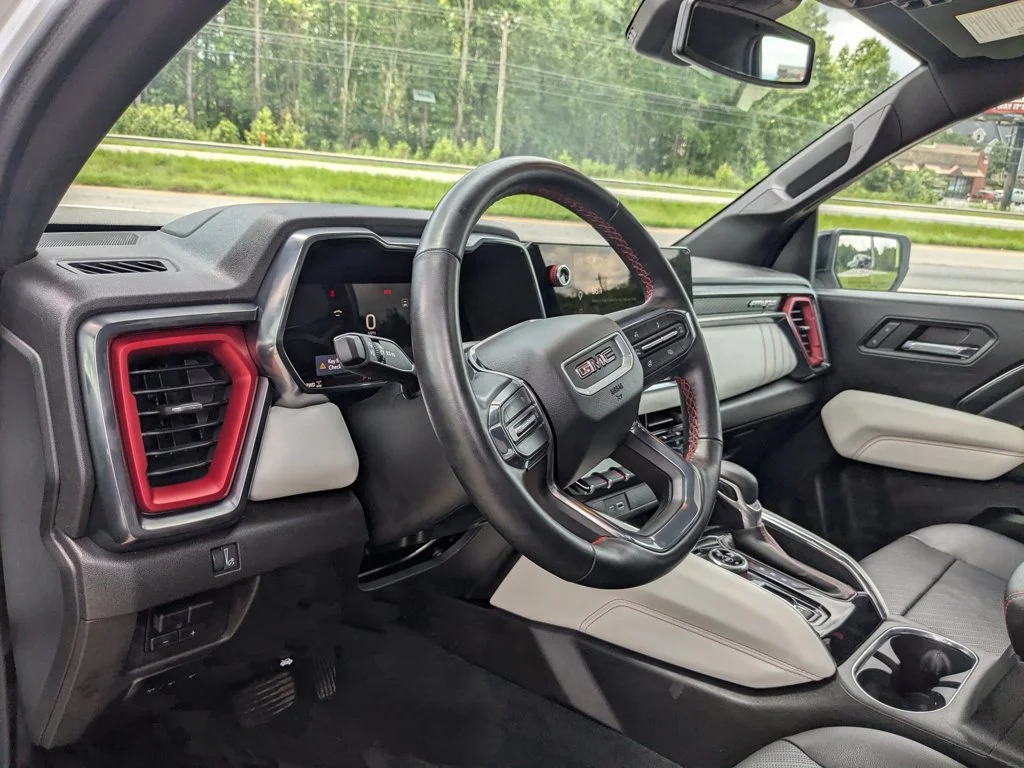 Used 2023 Summit White GMC 4WD AT4X image 13