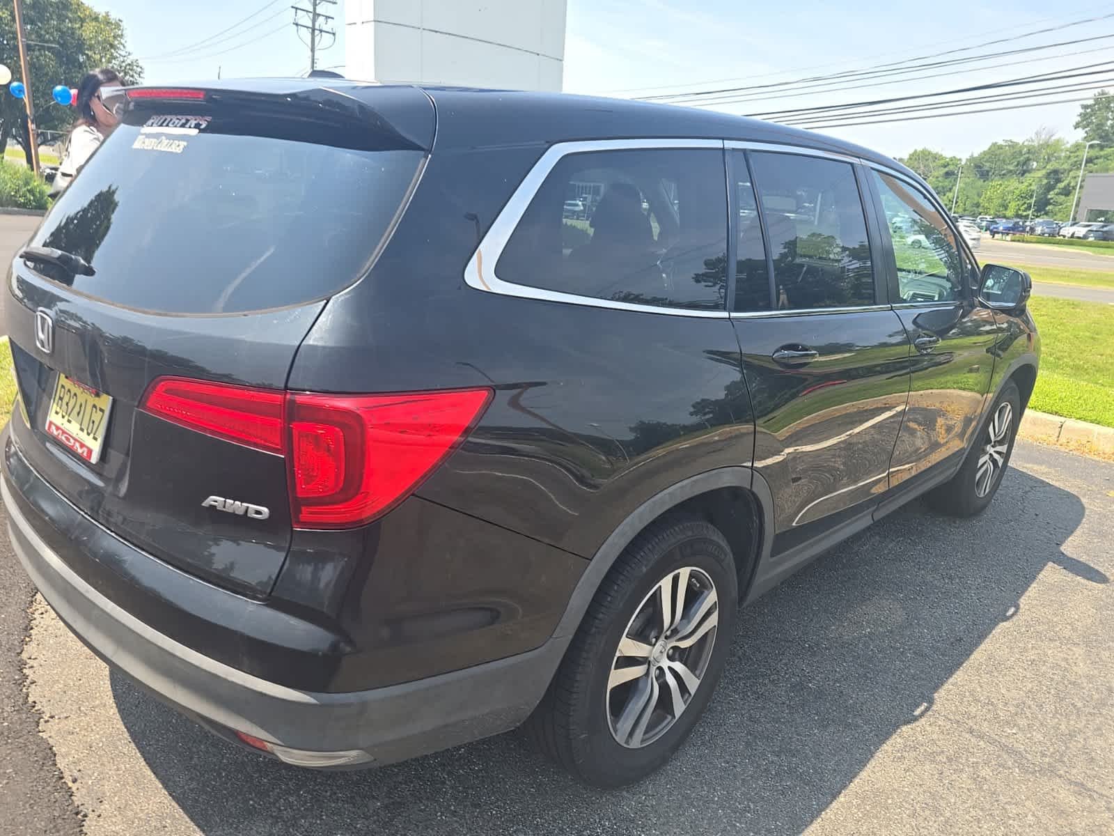 Used 2016 Crystal Black Pearl Honda EX-L image 9