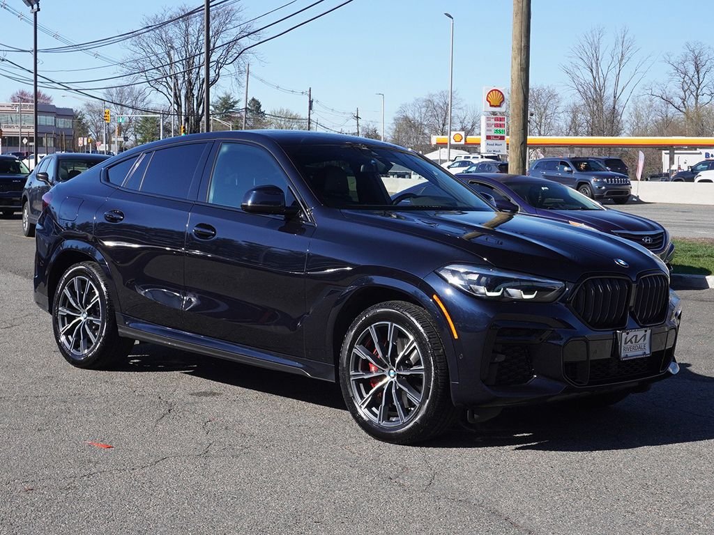 Used 2023 Black BMW xDrive40i image 49