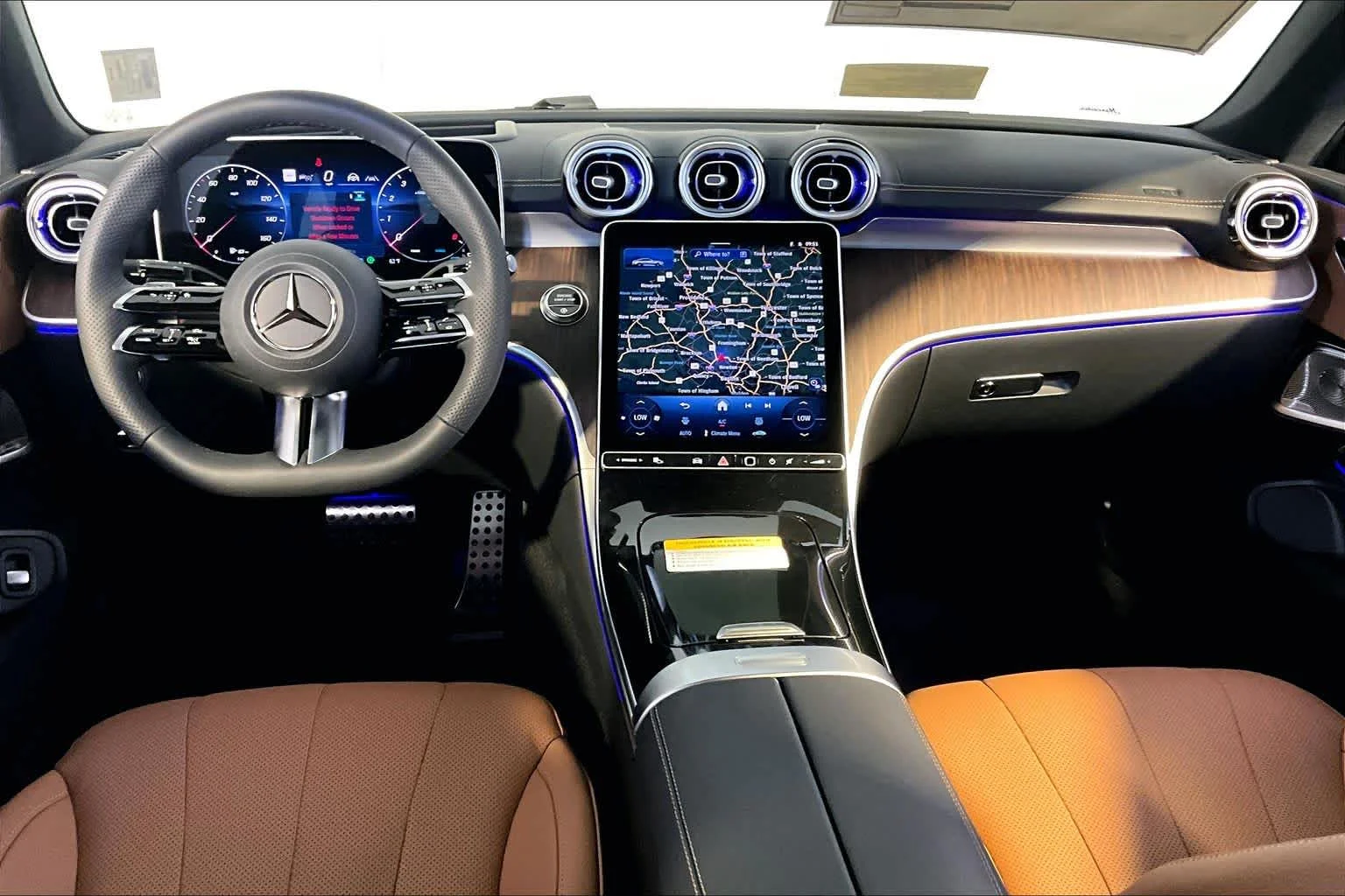 New 2026 MANUFAKTUR Moonlight White Metallic Mercedes-Benz CLE 450 image 7