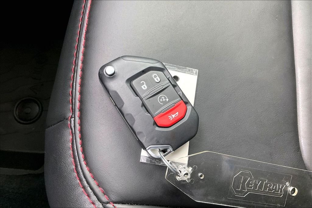 Used 2026 PHT REIGN Jeep Rubicon image 36