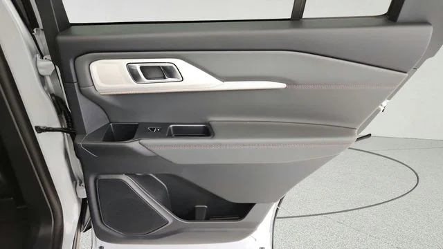 New 2026 Space White Metallic Ford Active image 61