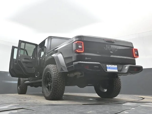Used 2023 Black Clearcoat Jeep High Altitude image 55