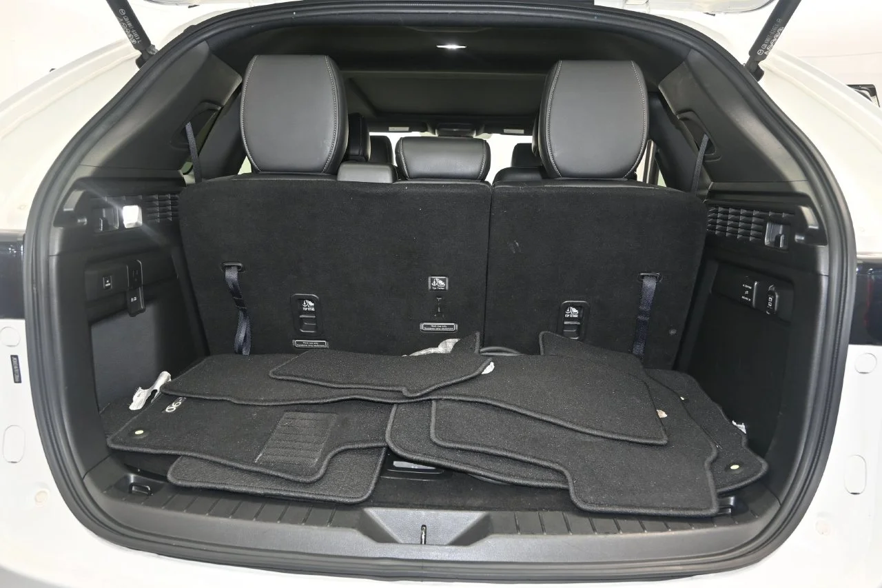 Used 2024 White Mazda Premium Plus image 10