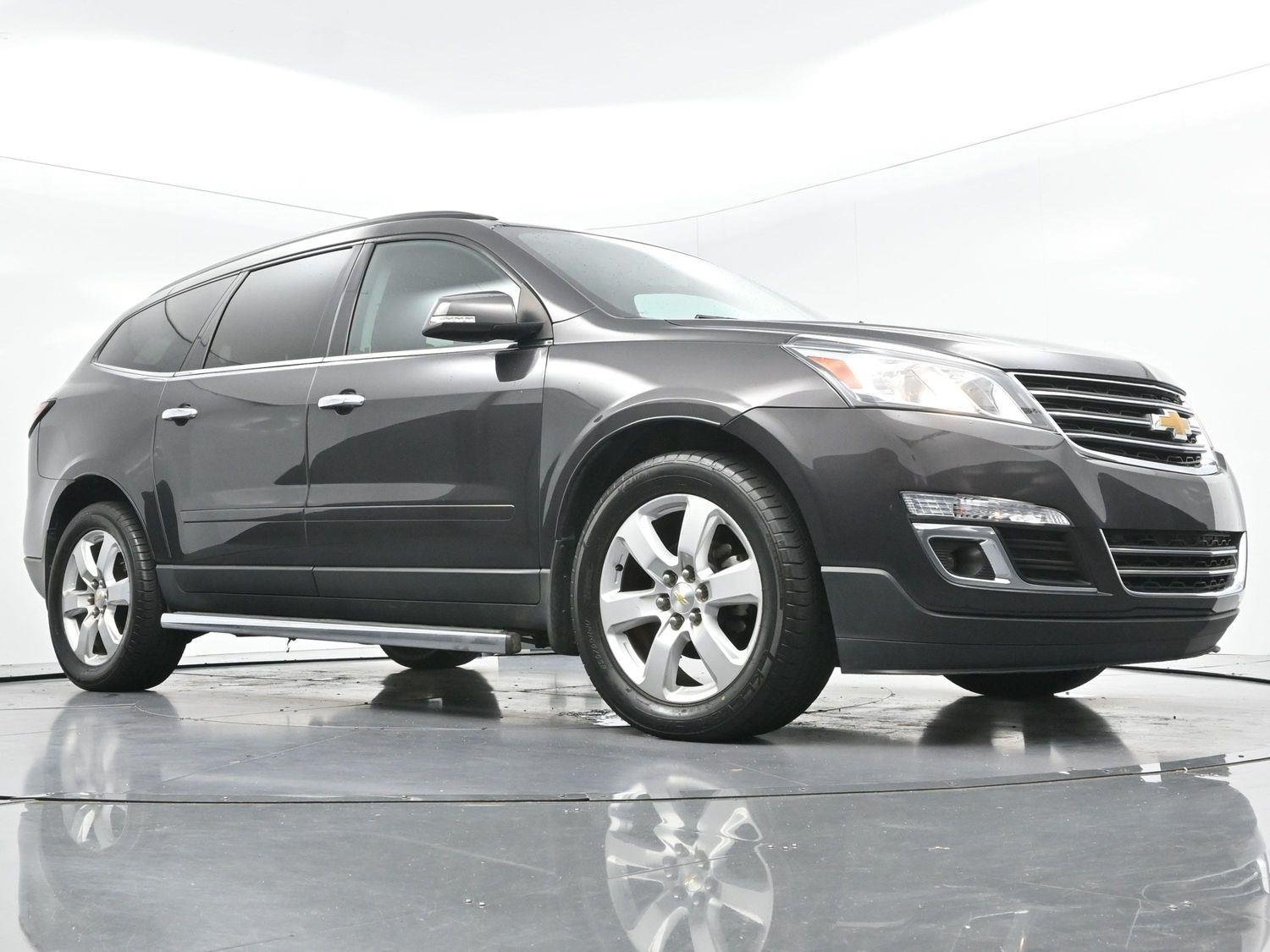 Used 2016 Tungsten Metallic Chevrolet LT image 43