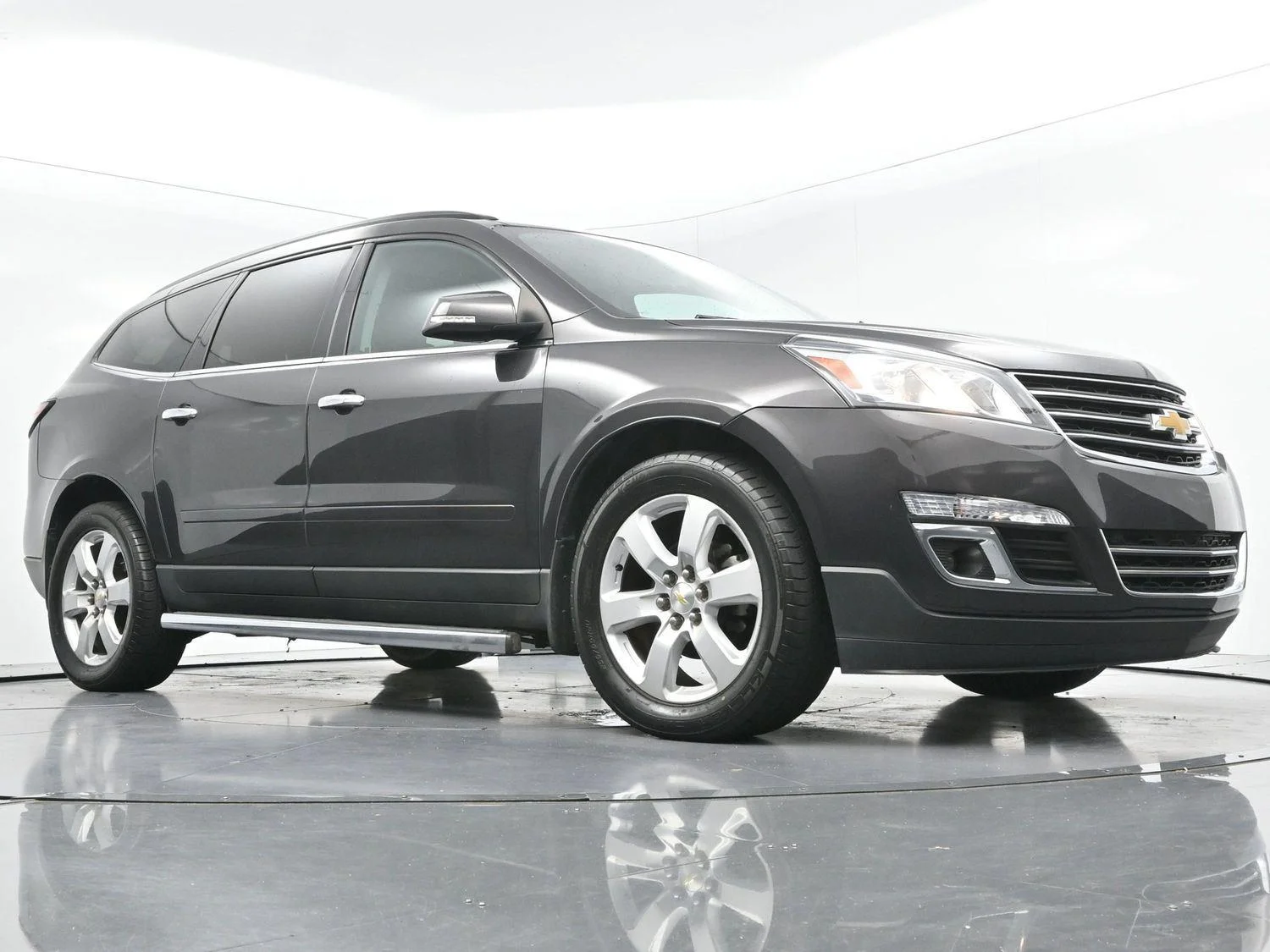 Used 2016 Tungsten Metallic Chevrolet LT image 43