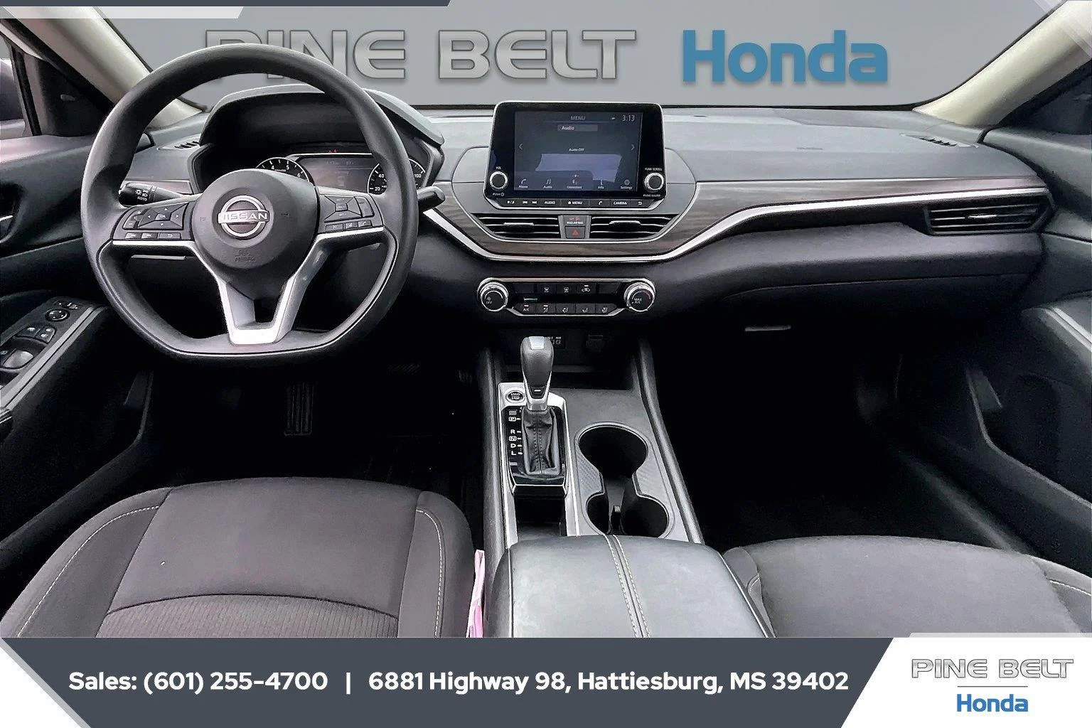Used 2025 Glacier White Nissan SV image 13