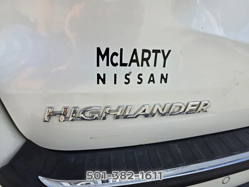 Used 2019 Blizzard Pearl TOYOTA LIMITED V6 FWD image 18