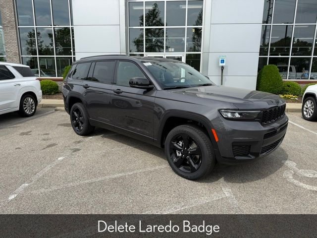 New 2025 Baltic Gray Metallic Clear-Coat Exterior Paint Jeep Altitude X image 10