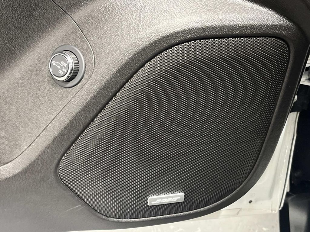 2022 GMC Acadia Denali - Photo 18
