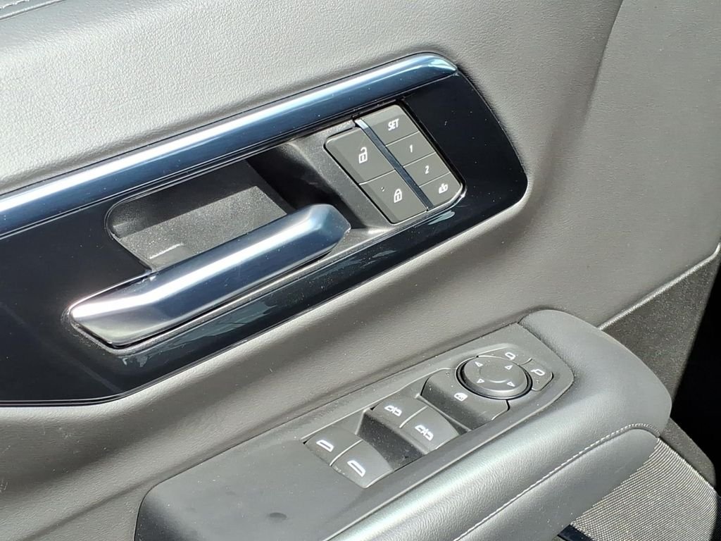 Used 2025 Sterling Gray Metallic Chevrolet Z71 image 20