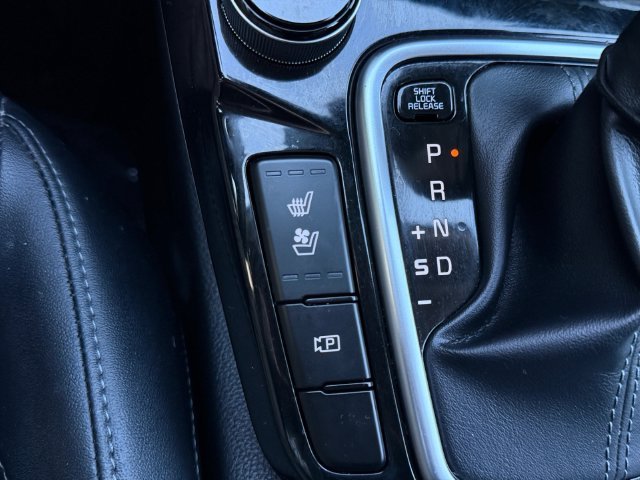 Used 2024 Black Kia SX image 25