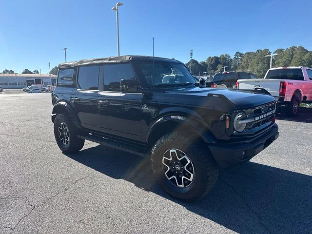 Used 2022 Shadow Black Ford Outer Banks image 1
