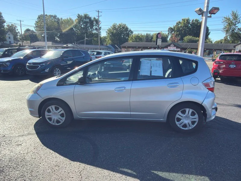 Used 2011  Honda Base image 4