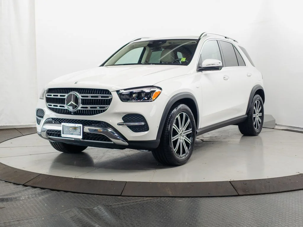Used 2025 Polar White Mercedes-Benz GLE 450e image 3