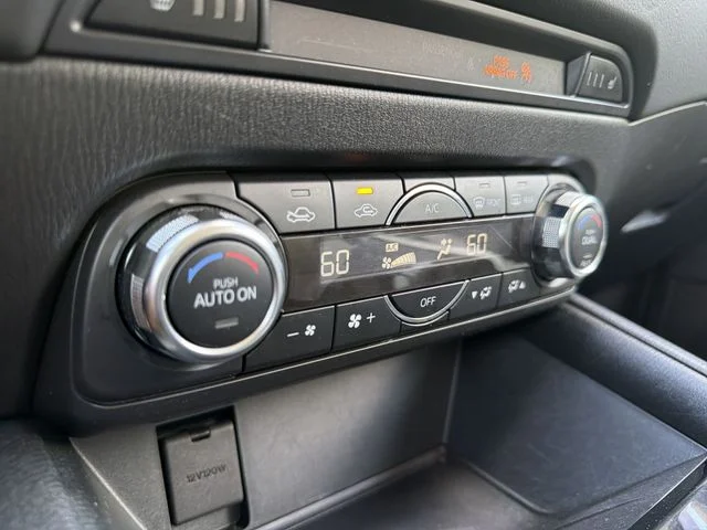 Used 2018 Blue Mazda Touring image 19