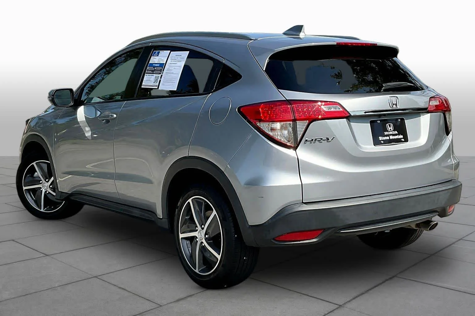 Used 2022 Lunar Silver Metallic Honda EX image 12