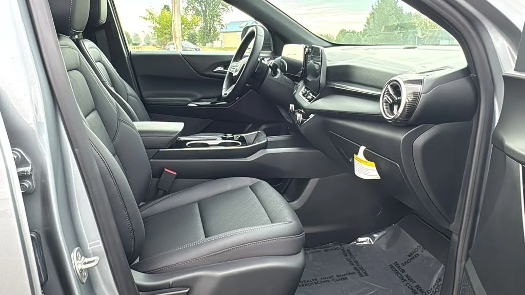 2026 Chevrolet Equinox LT - Photo 8