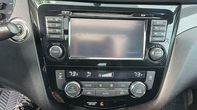 Used 2016 Silver Nissan SL image 9