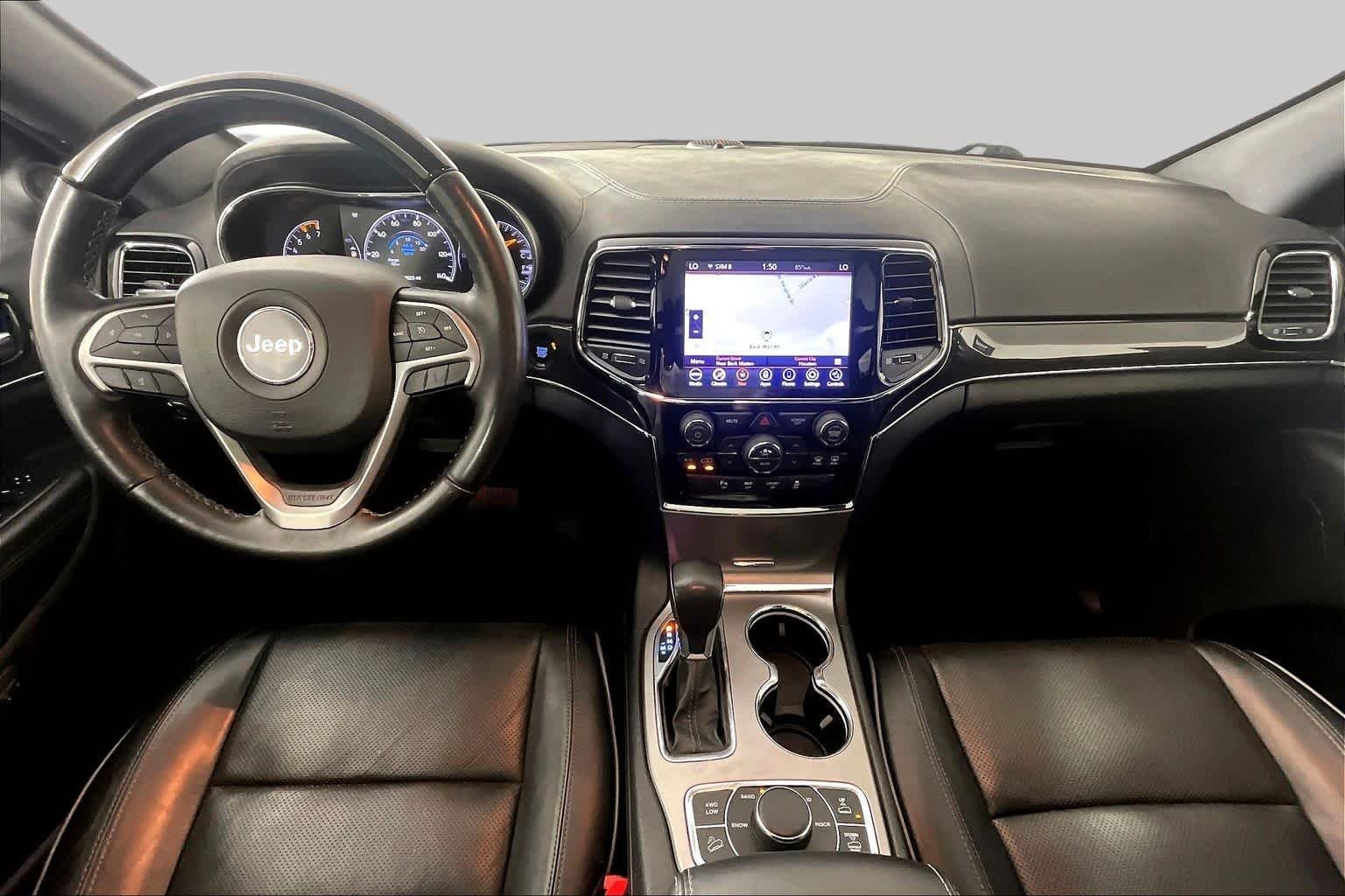 Used 2020 Granite Crystal Metallic Clearcoat Jeep Overland image 15