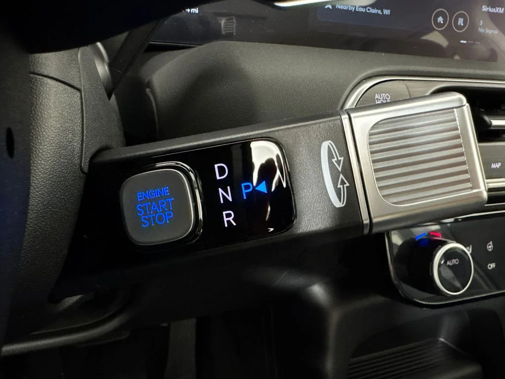 New 2026 White Hyundai SEL Premium image 24
