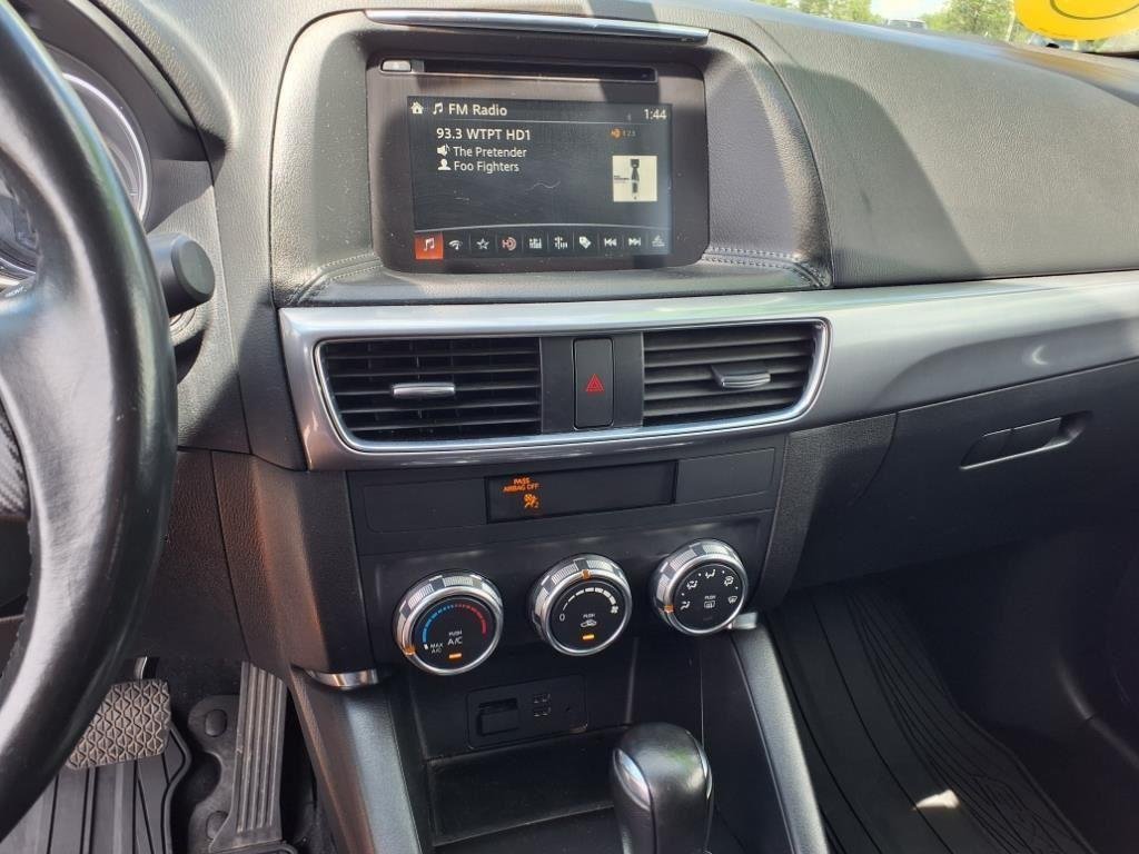 Used 2016 Crystal White Pearl Mazda Touring image 7