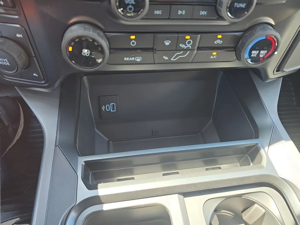 New 2026 Argon Blue Metallic Ford F-250® XLT image 21